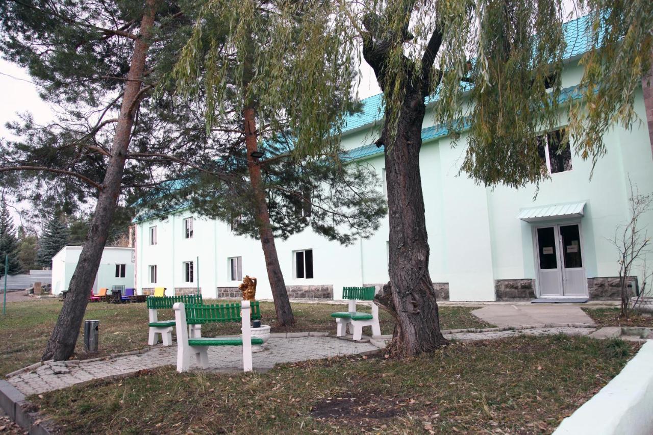 N&R Rest House Tsaghkadzor Exteriör bild