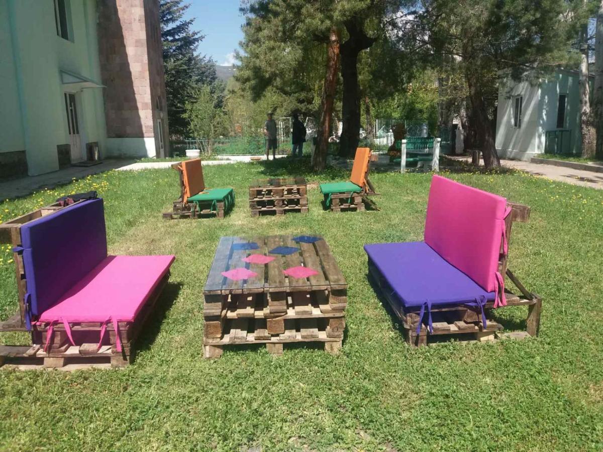 N&R Rest House Tsaghkadzor Exteriör bild